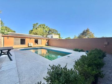 CASA VENTA PADUA ITUZAINGO PISCINA APTA CREDITO