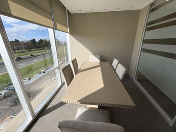 OFICINA EN ALQUILER EDIFICIO PARALELO 50 SUR PILAR
