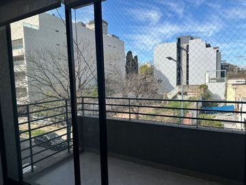 Departamento Alquiler 2 amb con Balcón.