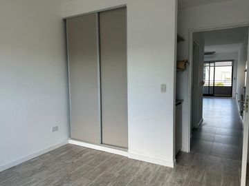 Departamento Alquiler 2 amb con Balcón.