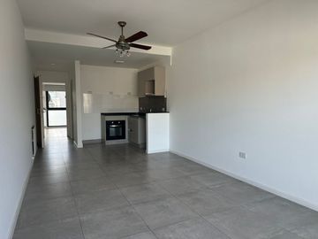 Departamento Alquiler 2 amb con Balcón.