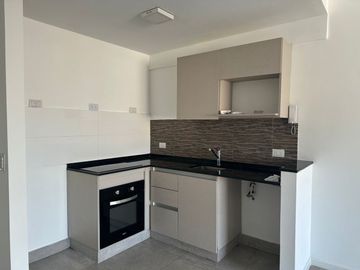Departamento Alquiler 2 amb con Balcón.