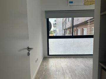 Departamento Alquiler 2 amb con Balcón.