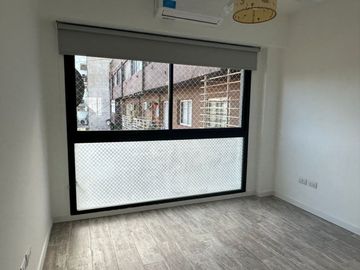 Departamento Alquiler 2 amb con Balcón.