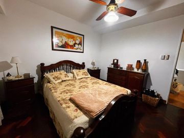 VENTA CASA AL FRENTE CON DEPARTAMENTO BELLA VISTA
