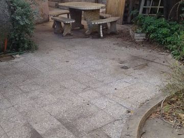 CASA A RECICLAR EN BARRIO AZCUENAGA