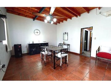 Venta PH al frente 3 hab patio y terraza Boedo