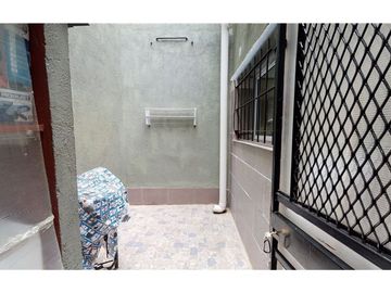 Venta PH al frente 3 hab patio y terraza Boedo