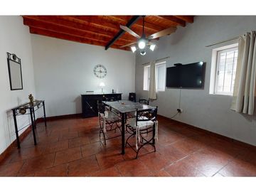 Venta PH al frente 3 hab patio y terraza Boedo