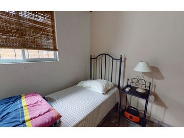 Venta PH al frente 3 hab patio y terraza Boedo
