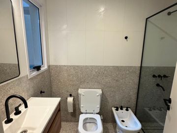 Impecable PB c/Patio en Colegiales | Alquiler