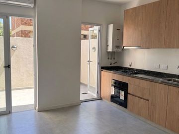 Impecable PB c/Patio en Colegiales | Alquiler
