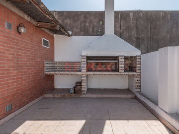 VENTA PH FLORES 5 AMBIENTES 2 TERRAZAS Y COCHERA