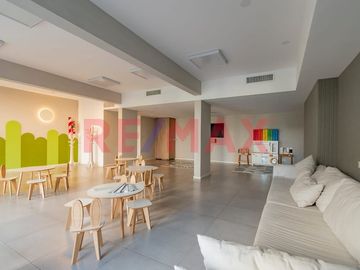 VENTA DPTO- 2 AMB C/JARDIN cochera. Seguridad 24hs