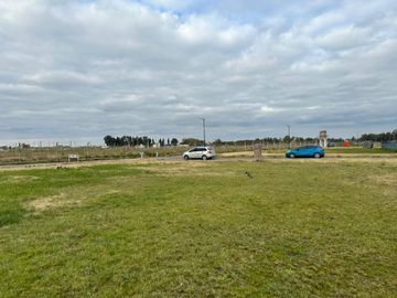 LOTE EN BARRIO LAGUNA AZUL 1