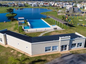 LOTE EN BARRIO LAGUNA AZUL 1
