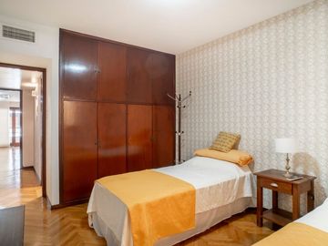 Venta departamento 4 amb 2 cocheras Palermo