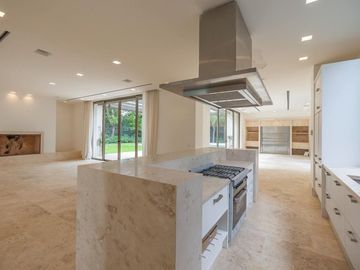 Venta casa 5 ambientes  Pilar Del Viso con pileta