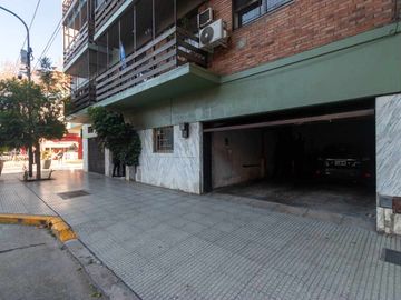 4 amb Duplex 4 baños+balcón+terraza+cochera+frente