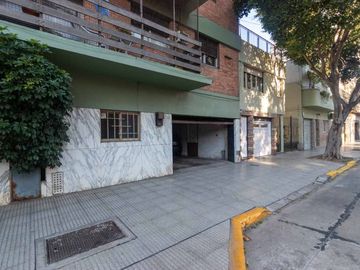 4 amb Duplex 4 baños+balcón+terraza+cochera+frente