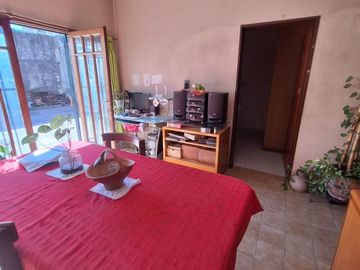 Casa 4 Ambientes, patio, terraza y garage. Caseros