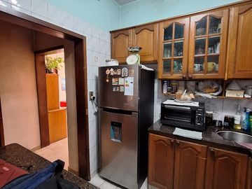 Casa 4 Ambientes, patio, terraza y garage. Caseros