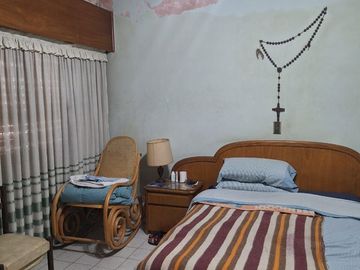 Casa 4 Ambientes, patio, terraza y garage. Caseros