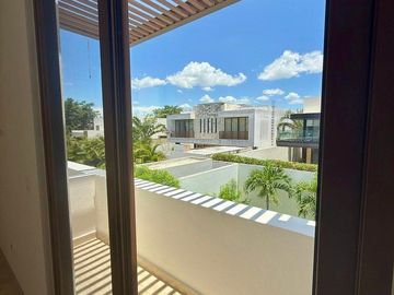 Casa en venta en la privada Allegra, Santa Gertrudis Copó, Mérida
