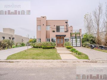 Alquiler - Casa de 5 ambientes - Santo Domingo - Canning