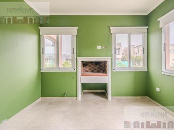 Alquiler - Casa de 5 ambientes - Santo Domingo - Canning