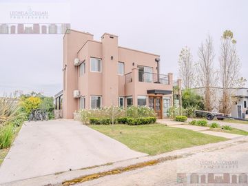 Alquiler - Casa de 5 ambientes - Santo Domingo - Canning