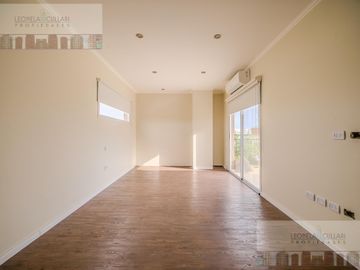 Alquiler - Casa de 5 ambientes - Santo Domingo - Canning