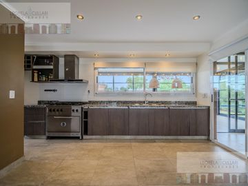Alquiler - Casa de 5 ambientes - Santo Domingo - Canning