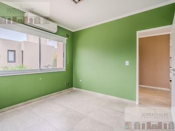 Alquiler - Casa de 5 ambientes - Santo Domingo - Canning