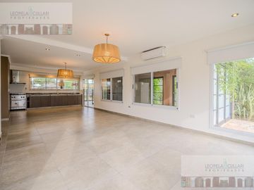 Alquiler - Casa de 5 ambientes - Santo Domingo - Canning