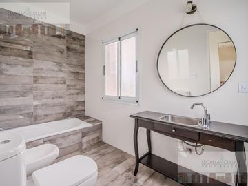 Alquiler - Casa de 5 ambientes - Santo Domingo - Canning