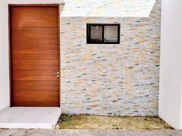 OPORTUNIDAD VENTA CASA PRIVADA GRAN VALLE CHOLUL CON PANELES SOLARES