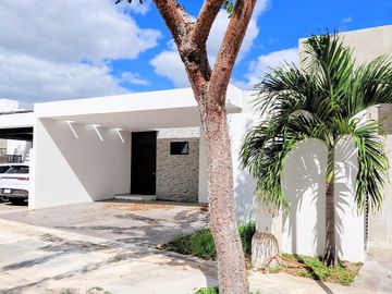OPORTUNIDAD VENTA CASA PRIVADA GRAN VALLE CHOLUL CON PANELES SOLARES