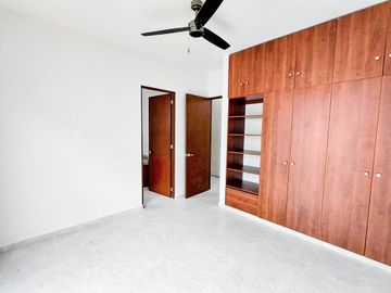 OPORTUNIDAD VENTA CASA PRIVADA GRAN VALLE CHOLUL CON PANELES SOLARES
