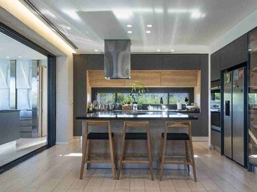 CASA 5 AMBIENTES EN VENTA EN LAGOS DE CANNING