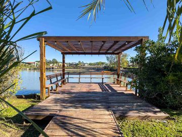 CASA 5 AMBIENTES EN VENTA EN LAGOS DE CANNING