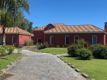 VENTA LOTE CENTRAL BARRIO CERRADO WESTON