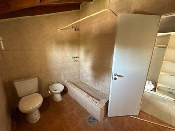 VENTA CASA 5 AMB DON TORCUATO APTO CREDITO PILETA