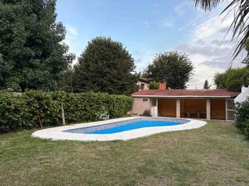 VENTA CASA 5 AMB DON TORCUATO APTO CREDITO PILETA