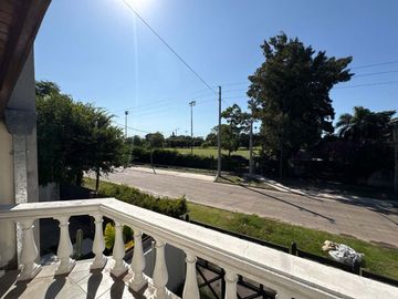 VENTA CASA 5 AMB DON TORCUATO APTO CREDITO PILETA