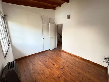VENTA CASA 5 AMB DON TORCUATO APTO CREDITO PILETA