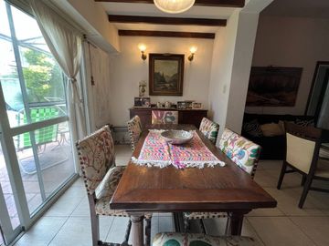 EXCELENTE CASA EN ADROGUE, 5 AMBIENTES