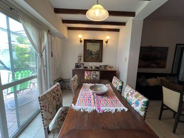 EXCELENTE CASA EN ADROGUE, 5 AMBIENTES