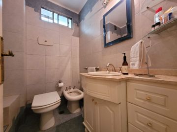 VENTA DEPTO 3 AMB CON DEPENDENCIA EN SAN CRISTOBAL