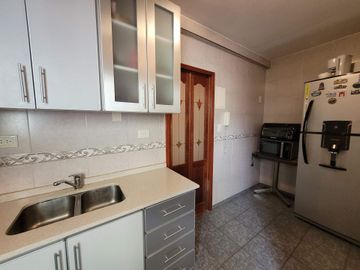 VENTA DEPTO 3 AMB CON DEPENDENCIA EN SAN CRISTOBAL